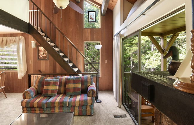 Enjoy Forest Views Retreat at Kingswood Village! - Photo 10