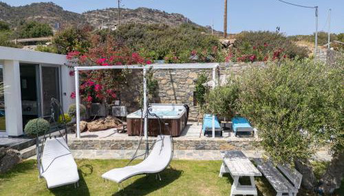 Achlia Beach Villa 2 - Foto 3, Garden, sunbed, Garden view