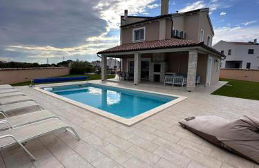 Villa Magica - Foto 1