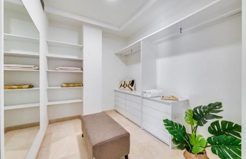 VACATION MARBELLA I Villa Azahar Retreat, Paradise for Golfers, Private Heated Pool, Close to the Best Beaches and High-end Restaurants - Photo 29