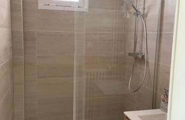 Appartement à 2km du circuit, proche tram, accès direct du circuit en tram en 5 mn - Foto 4