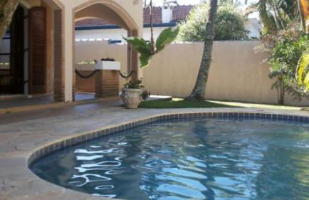 Praia das Cigarras São Sebastião a 50 metros da praia - Wi-Fi - 500 Mega - Foto 7