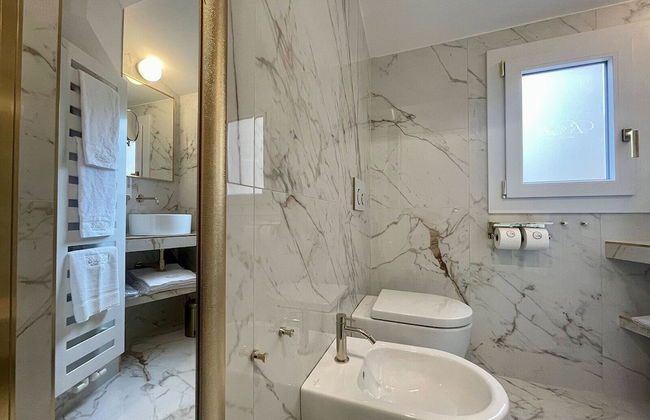 Bellagio Luxury Suites Apartments - Foto 73