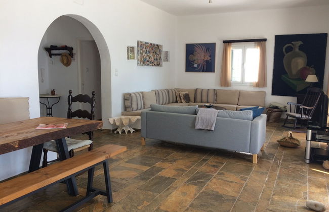 Villa With Private Beach - Photo 7