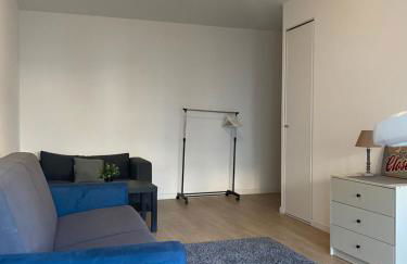 BEAU STUDIO NEUF AVEC TERRASSE - Foto 11