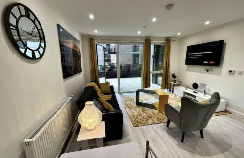 2 Bedroom Flat in Central Bexleyheath with Elevator and Gym Access - Foto 1