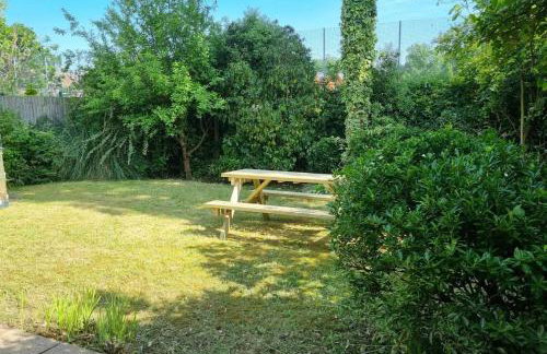 Windsor property near Legoland with free parking - Photo 18