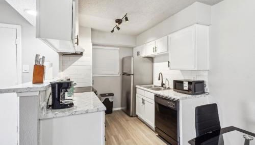 The Landry 283 Spacious and Cozy 2 Bedroom 1bth - Foto 2