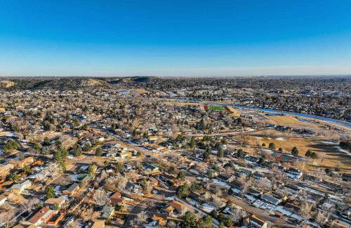 Cresthaven Hall 2 Mins to UCCS Family Fun & BBQ - Foto 62