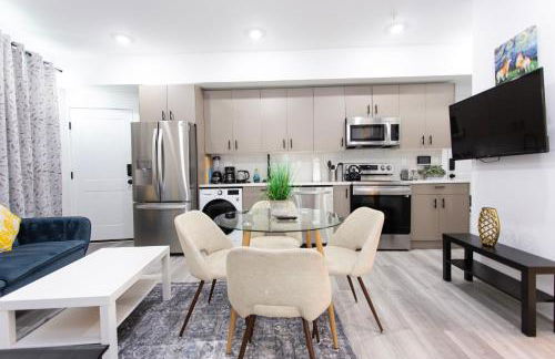 Lux Capitol Hill Vacation Home, In-House Services - Foto 33