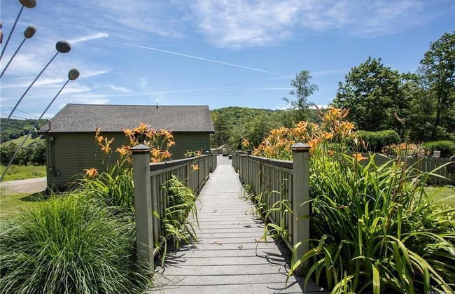 The Eagles Nest - Foto 1