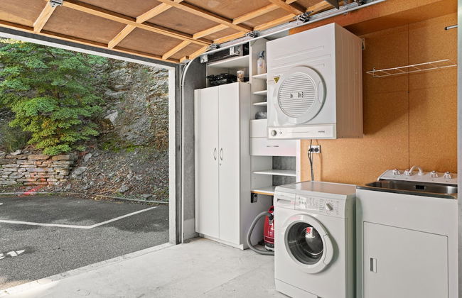 LAKE FRONT 3-BEDROOM APARTMENT WITH LAKE ACCESS - Foto 18