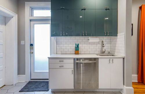 Massive 6BR & 4BA Private Duplex Townhouse Central - Foto 10