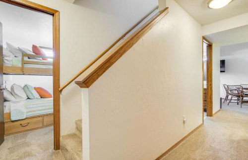 Near Medical Corridor Whimsy Wisconsin Duplex - Foto 13