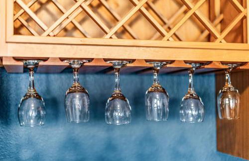 Breathtaking Lake Views 1BR King Suite, Kitchen & Heated Pools - Foto 26