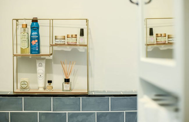 Vintage Charm 1BR Apt w Balcony & View - Foto 18