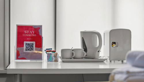 6 BR 4 Bath Central Worcester Sleeps 12 - Foto 4