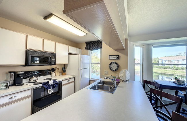 Lovely 3 bed Condo Near Disney Quiet Community - Photo 14