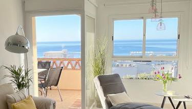 Alanzana Vista al Mar y Piscina Reserva del Higueron Benalmádena Málaga - Foto 3