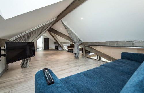 Duplex in Albiez-Montrond with balcony - Photo 49