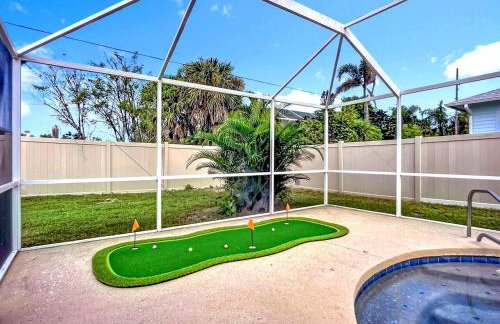 Venice Pool BBQ Mini Golf 3BR 2BA Sleep 12 - Photo 43