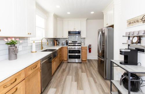 New Group Space - Sleeps 20! Near Sports Center - Photo 41