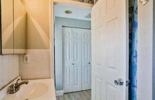 Summer Sands Lodge Unit 2 - Photo 2