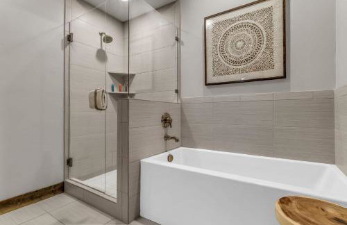 Black Rock Ridge Private Hot Tub & Views - Photo 19