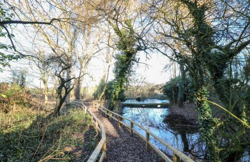 Cotton Mill Cottage - Photo 41