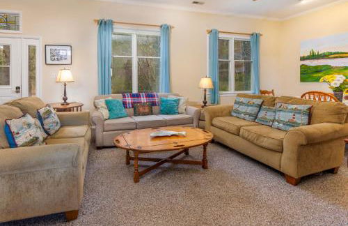 Very Private and Spacious Waterfront Family House - Foto 14