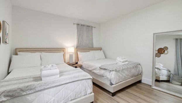 Chic Retreat Near Airport & Downtown Nashville by RedAwning - Foto 5, Habitación