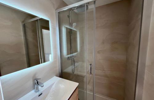 Renovated 6 pers Luxury Chalet in Meribel Centre 85m2 3BR 3BA with Mountain View and boots heater ! - Foto 19