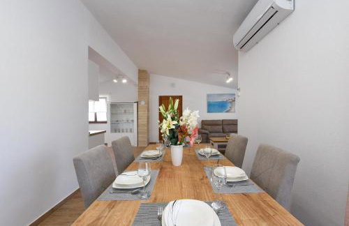 Apartman Magas with private pool - Photo 13