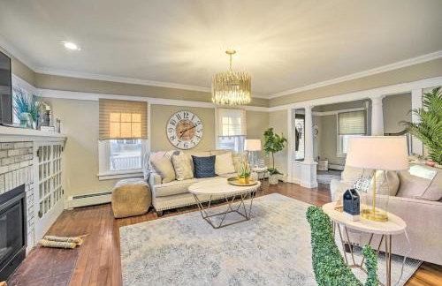 Family-Friendly Glens Falls Home with Sun Porch - Foto 5