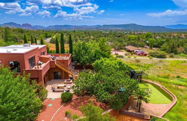 Mystic Sunset by Avantstay Thunder Mountain View + Pool, Driving Range, Casita - Photo 5