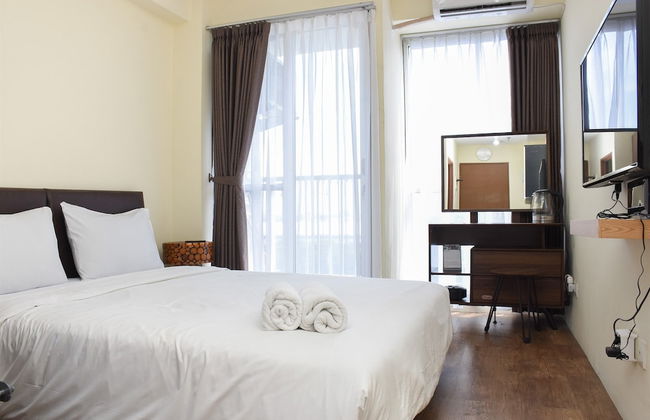 Nice And Cozy Studio At Tifolia Apartment - Photo 2