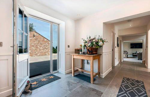 Fairvale House - Photo 18