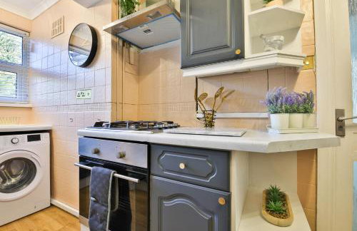 Spacious & Modern Triple-Story Cardiff Home with Pool Table - Foto 30