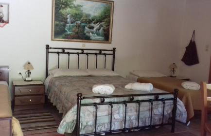 Andrea Sofi Guesthouse - Photo 10