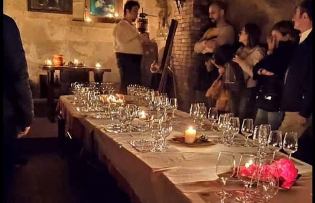 Visita a la Bodega Histórica Don Carlos con cata de vinos - Foto 11