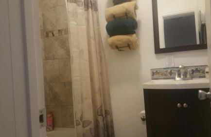 Cozy Lakeside Cottage - Foto 13