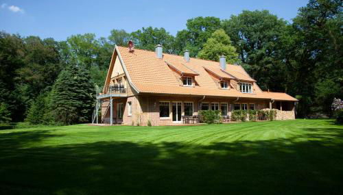 Gästehaus Gut Füchtel und Gut Welpe - Photo 4, Garden