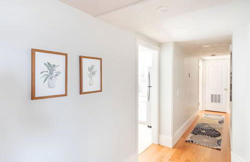 Jennifer's Cozy Apt Walk to Brown In Unit Laundry - Foto 36