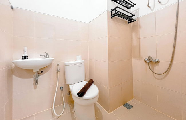 Spacious And Restfull 3Br At Bale Hinggil Apartment - Foto 15