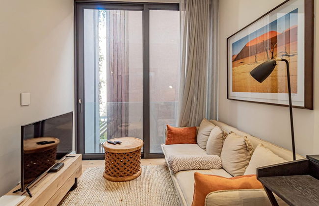 Stylish Apartment With Rooftop Deck Pool 53 Napier - Photo 16