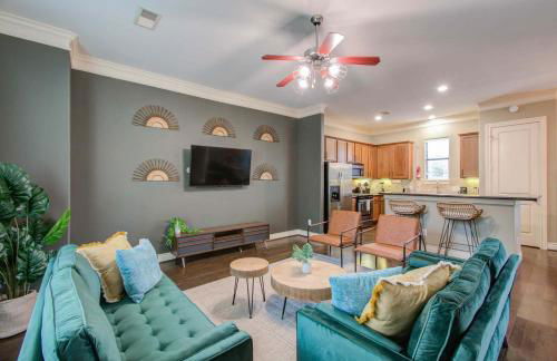 Chic & Central 3-BD Townhouse Mins to DT - Foto 8