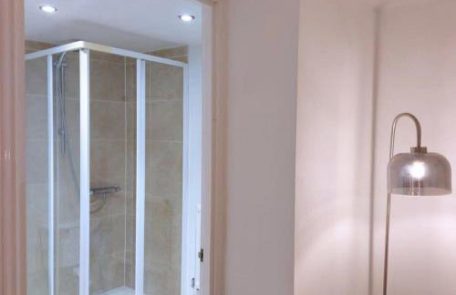 2 Bedroom City Centre Duplex Apt - Photo 17