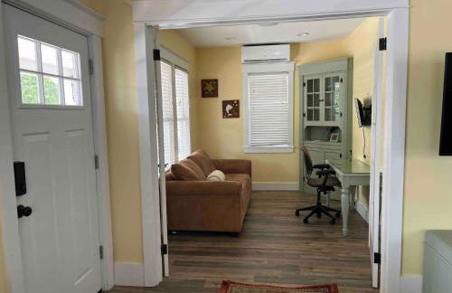 Bayside Bungalow-Updated Home Near the Bay & Beach - Foto 4