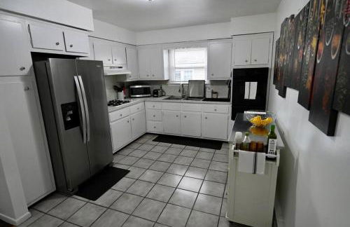 Bright & cozy 2nd Floor Apartment Close to NYC - Foto 42