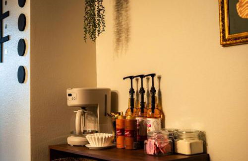 Heart of Downtown Apt with City View, Walkable to HotSpots - Foto 28